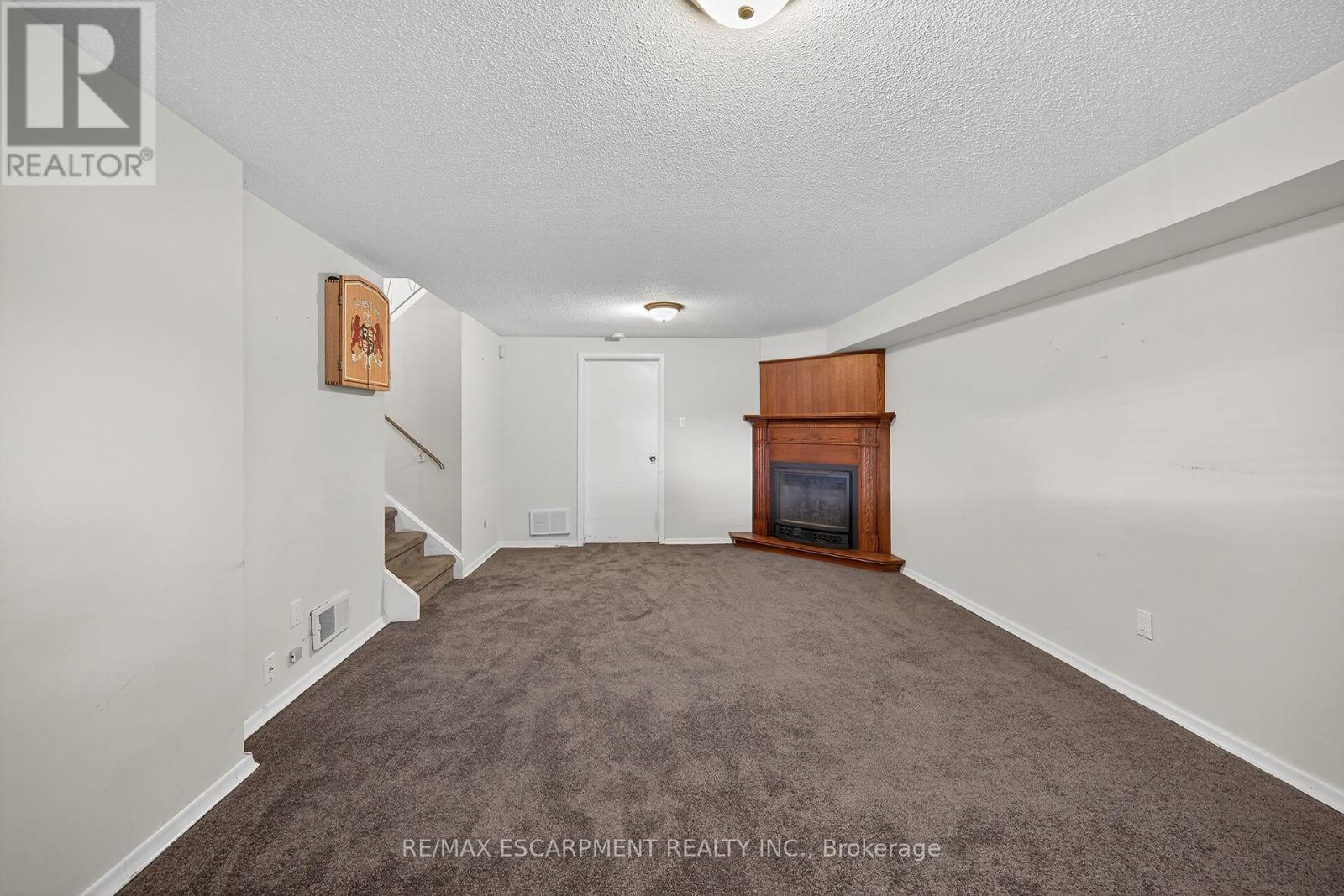 6 Kirkland Avenue, Hamilton, Ontario  L8V 3V9 - Photo 35 - X12467100