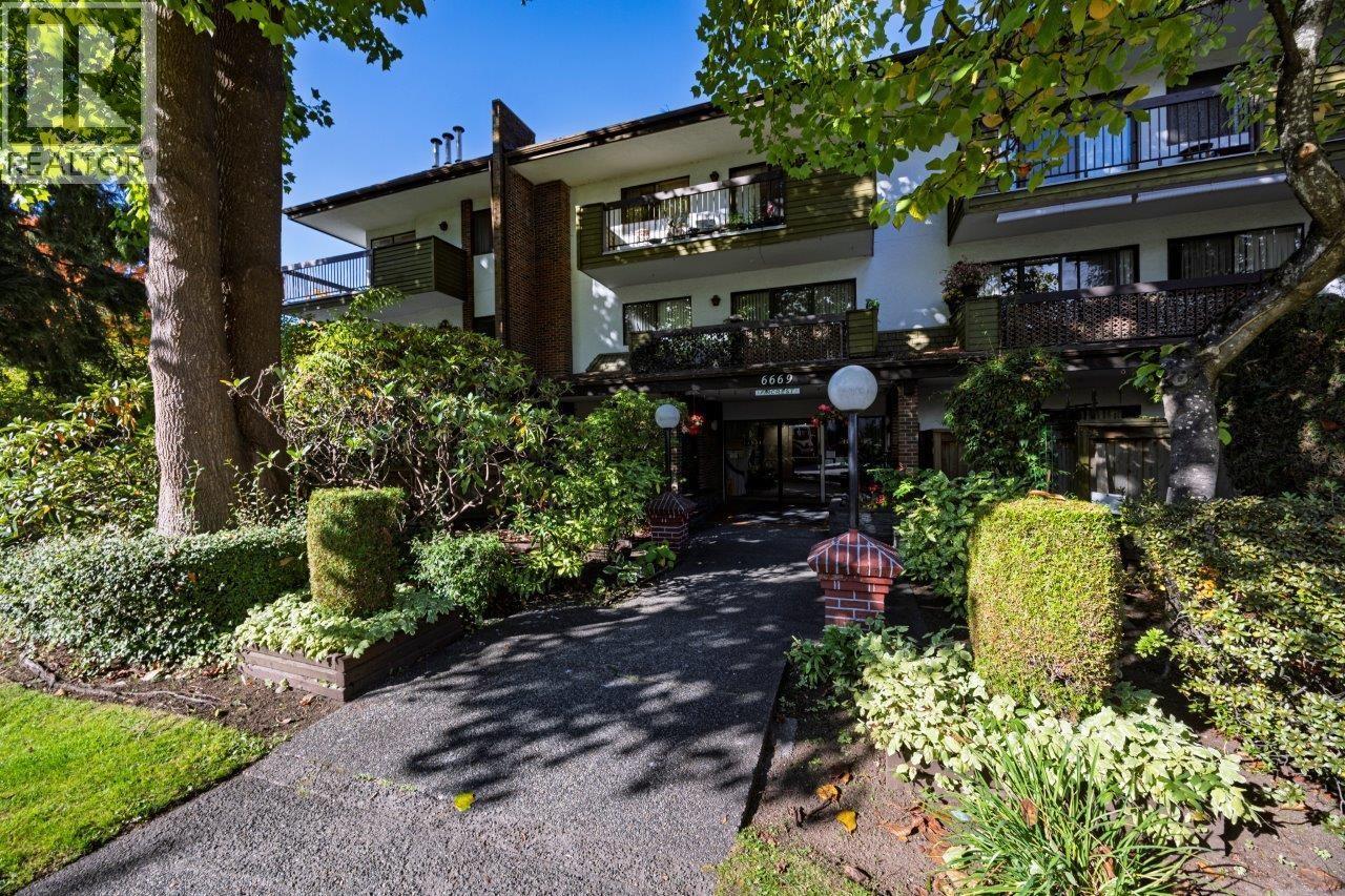 213 6669 Telford Avenue, Burnaby, British Columbia  V5H 4A1 - Photo 1 - R3059351