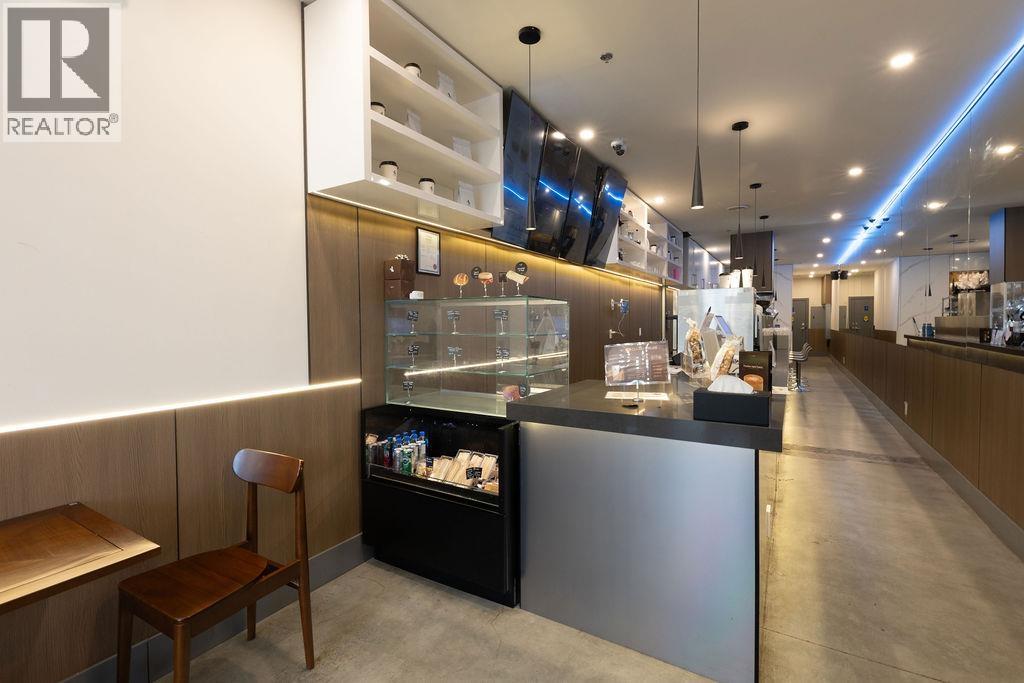 2815 W Broadway, Vancouver, British Columbia  V6K 2G6 - Photo 4 - C8073060