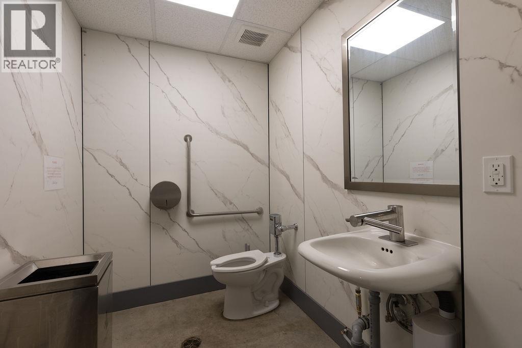 2815 W Broadway, Vancouver, British Columbia  V6K 2G6 - Photo 9 - C8073060