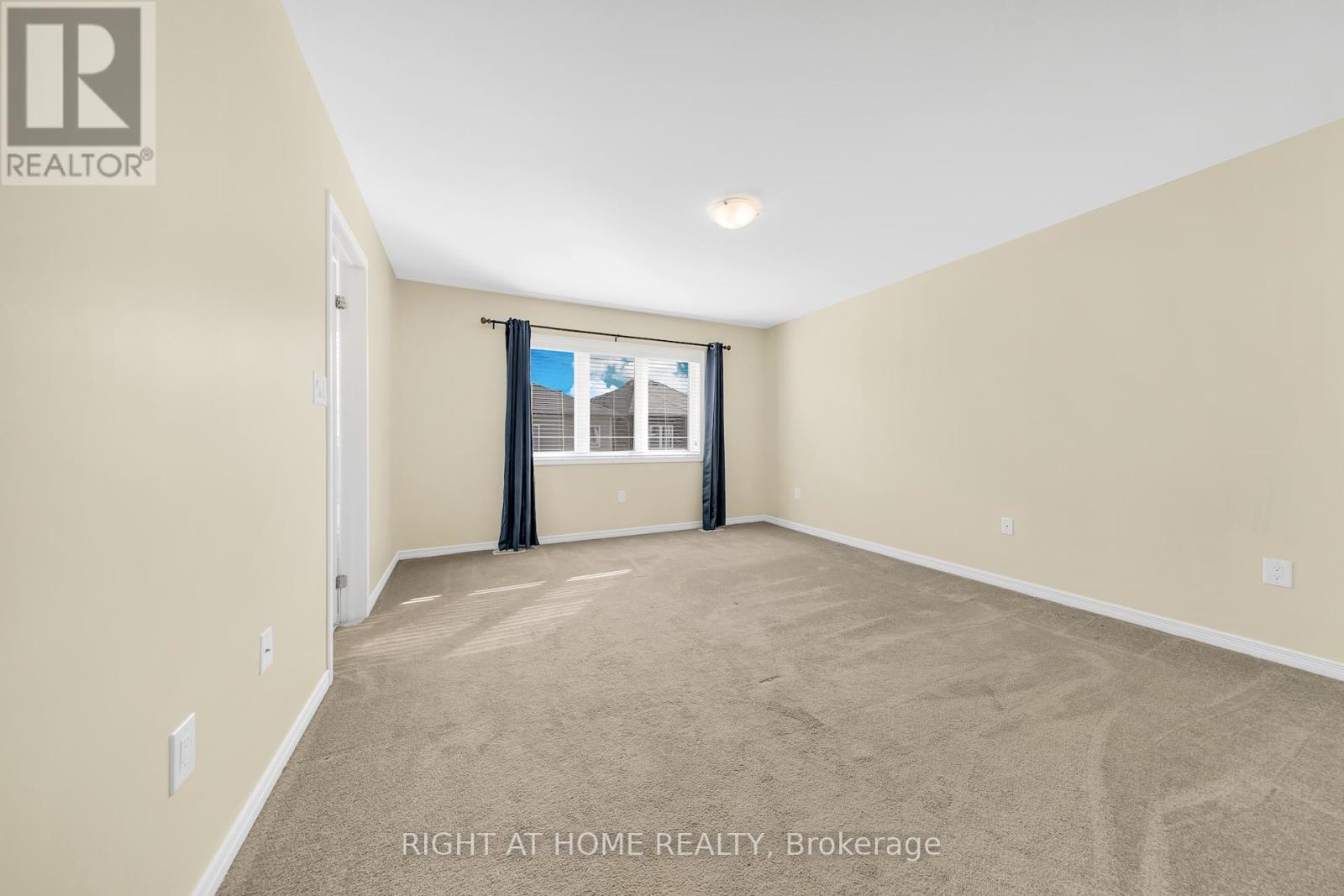 32 Mccargow Drive, Haldimand, Ontario  N3W 0C3 - Photo 32 - X12466801