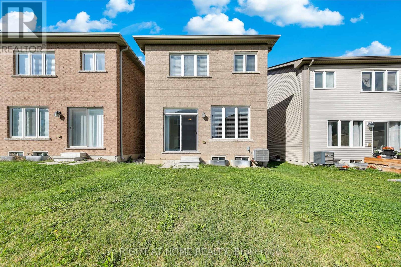 32 Mccargow Drive, Haldimand, Ontario  N3W 0C3 - Photo 44 - X12466801