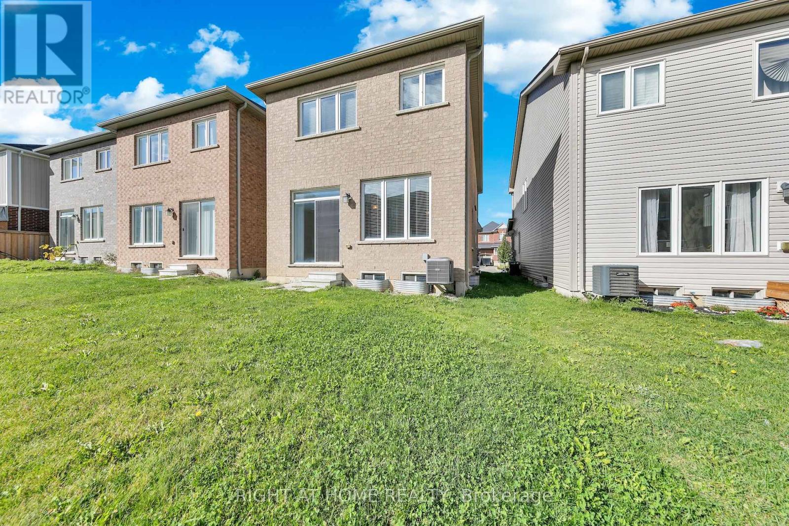 32 Mccargow Drive, Haldimand, Ontario  N3W 0C3 - Photo 45 - X12466801