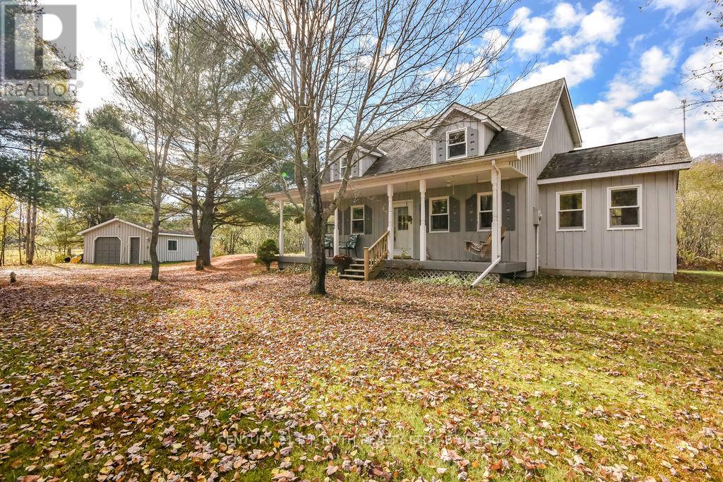 1048 OLD NORTH ROAD N, Huntsville, Ontario