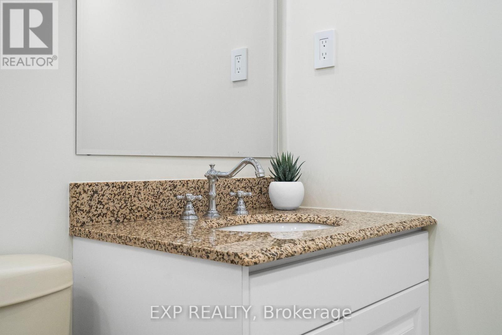 203 - 15390 Yonge Street, Aurora, Ontario  L4G 1N8 - Photo 31 - N12466950