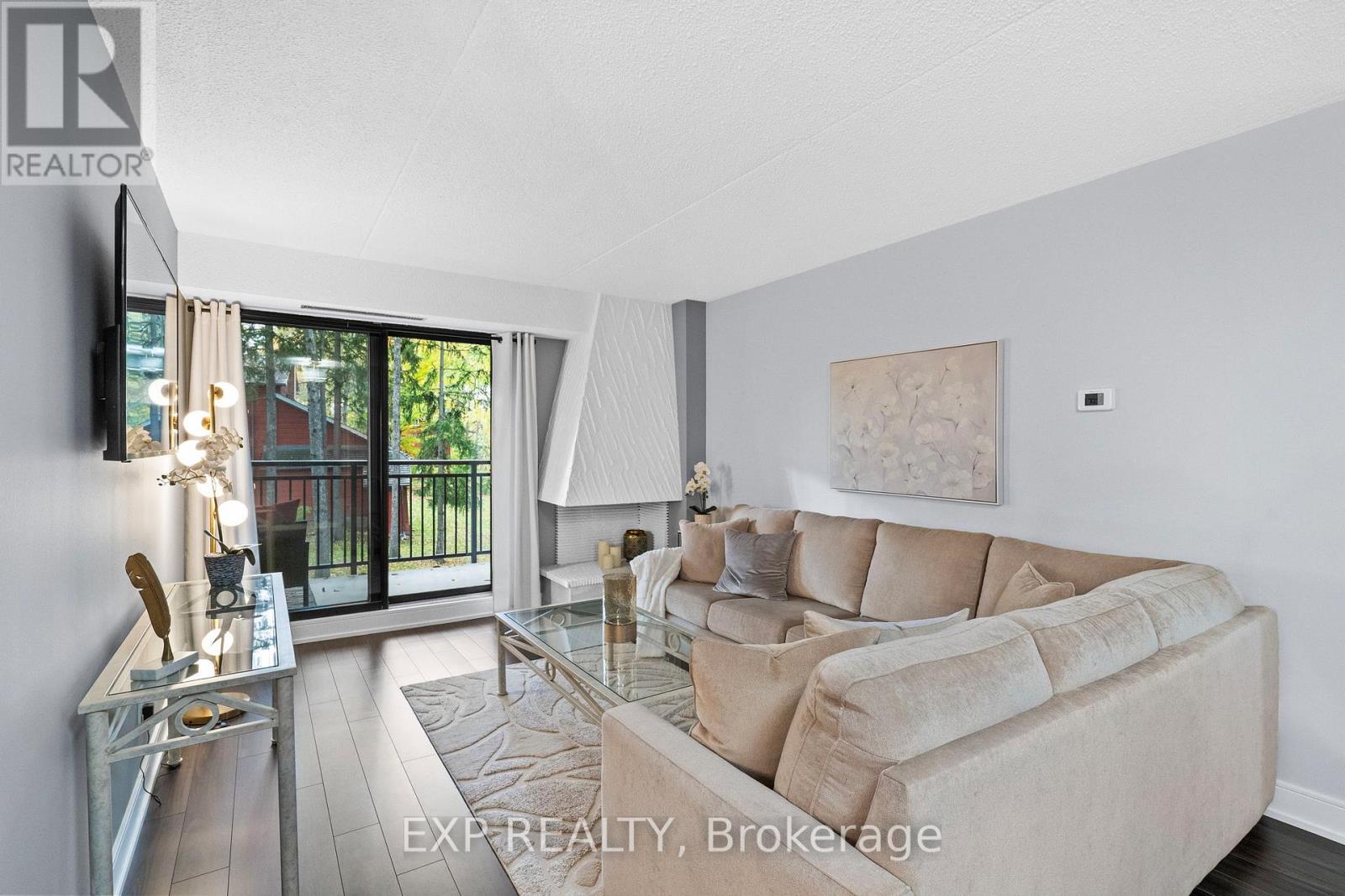 203 - 15390 Yonge Street, Aurora, Ontario  L4G 1N8 - Photo 6 - N12466950