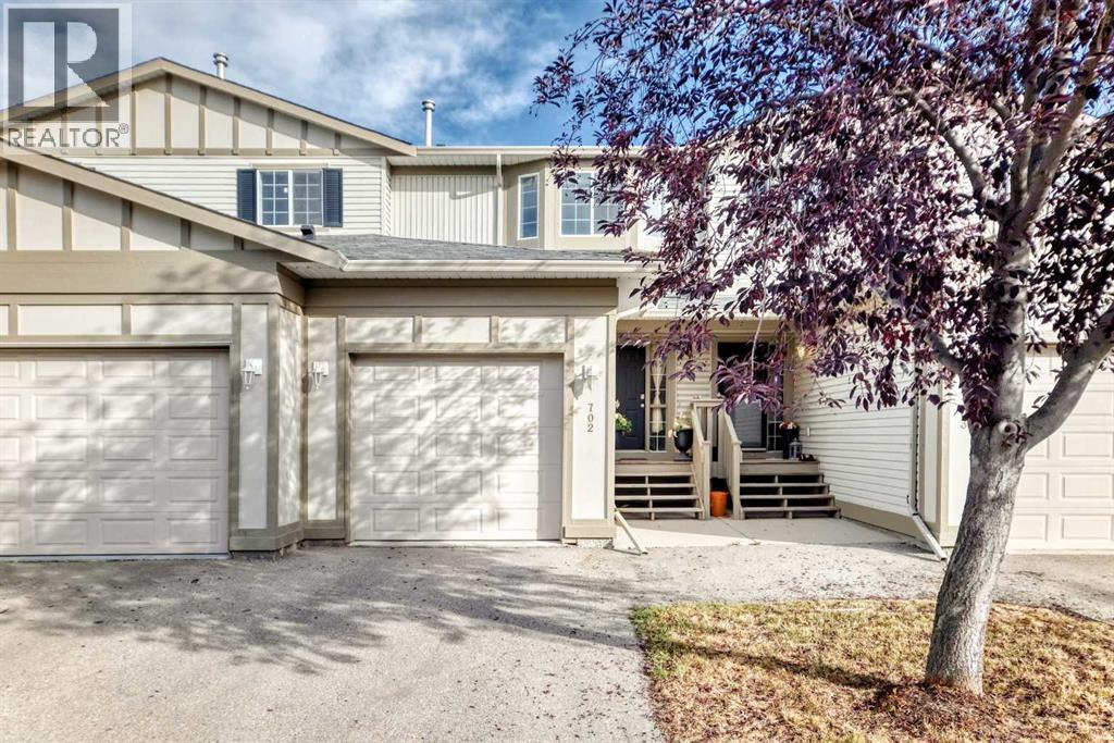 702, 720 Willowbrook Road Nw, Airdrie, Alberta  T4B 2Y9 - Photo 1 - A2263361