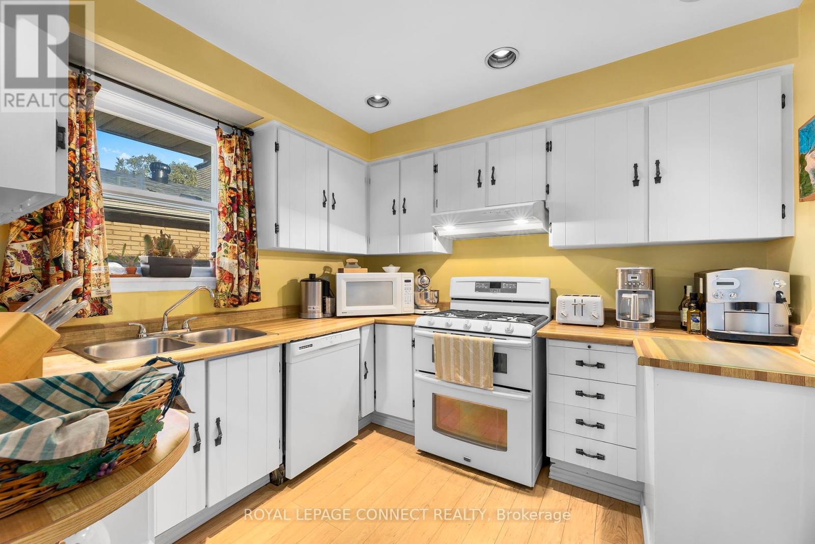 166 Clements Road E, Ajax, Ontario  L1S 1M1 - Photo 19 - E12464433