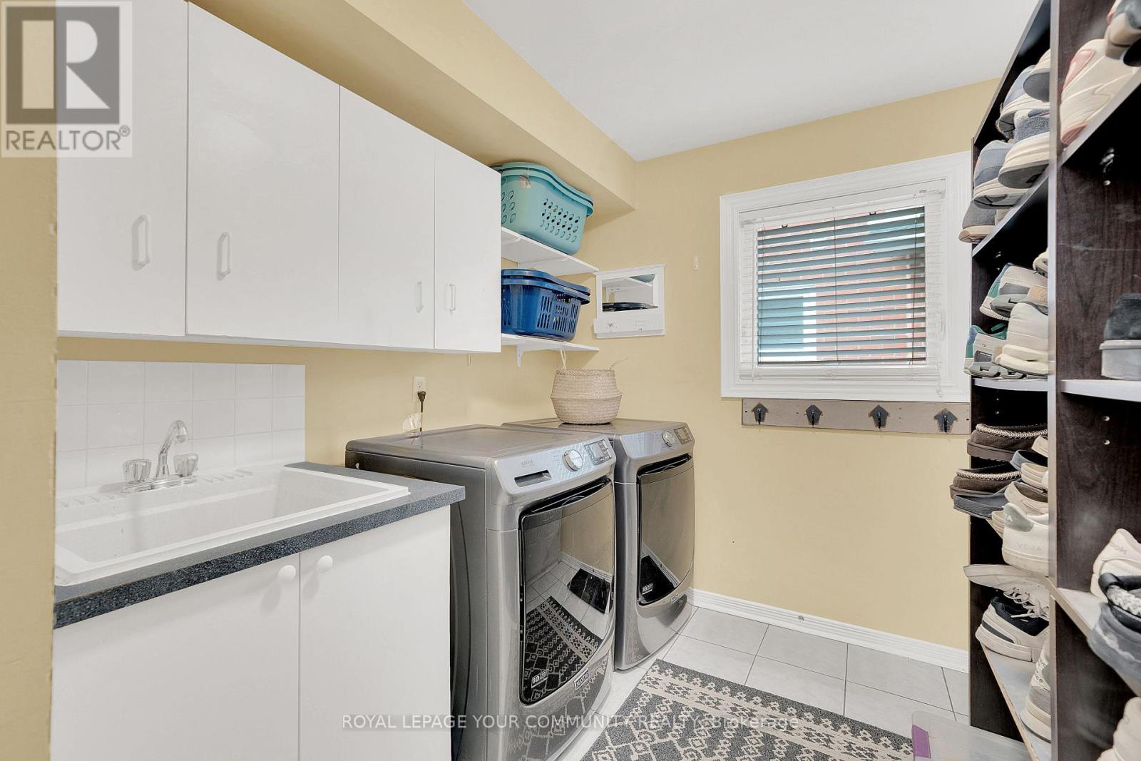104 Taylorwood Avenue, Caledon, Ontario  L7E 1H9 - Photo 18 - W12466442