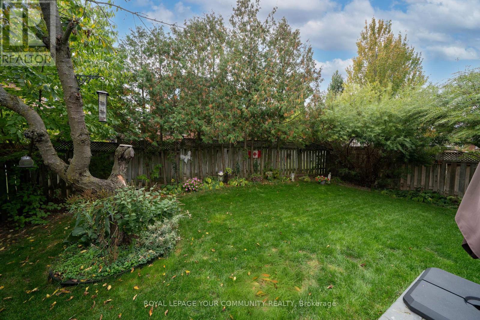 104 Taylorwood Avenue, Caledon, Ontario  L7E 1H9 - Photo 39 - W12466442