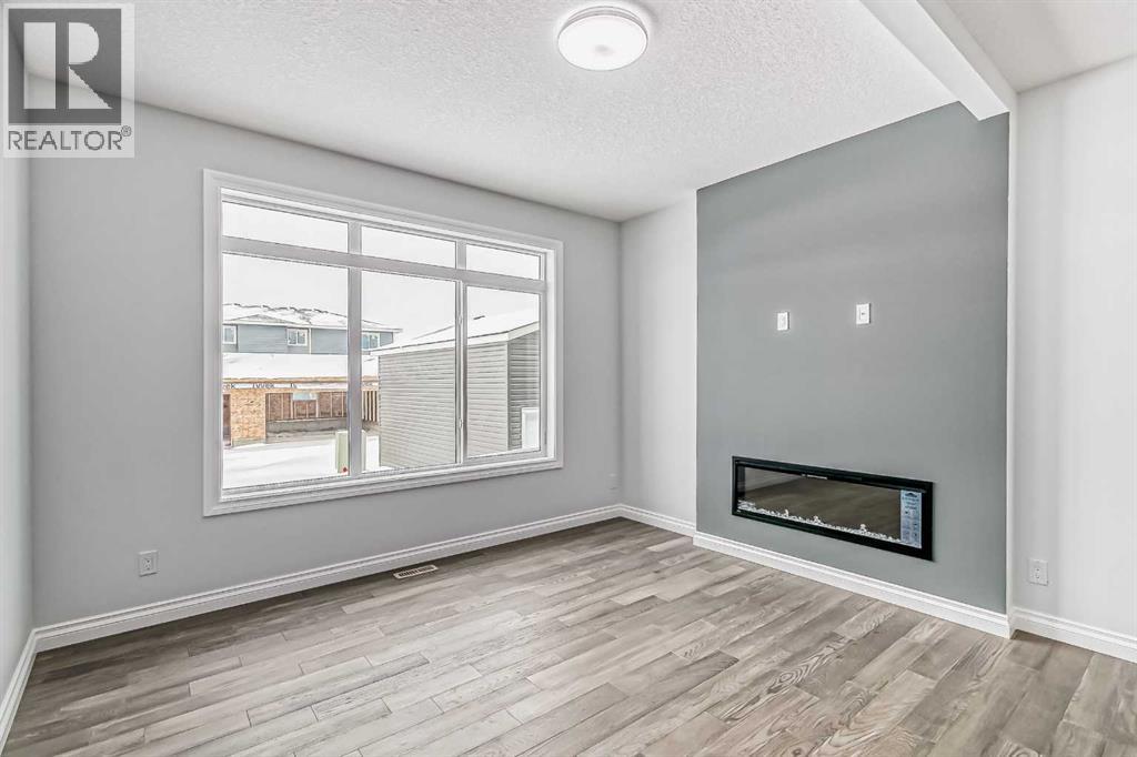 37 Southborough Lane, Cochrane, Alberta  T4C 2S6 - Photo 12 - A2264168