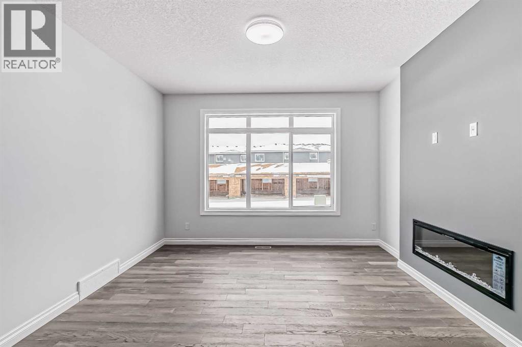 37 Southborough Lane, Cochrane, Alberta  T4C 2S6 - Photo 11 - A2264168