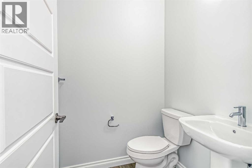 37 Southborough Lane, Cochrane, Alberta  T4C 2S6 - Photo 16 - A2264168