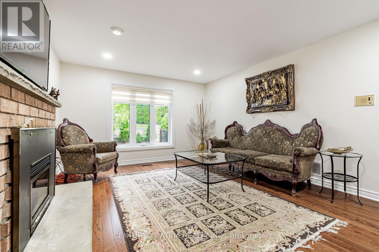 898 Stonehaven Avenue, Newmarket, Ontario  L3X 1K7 - Photo 20 - N12467122