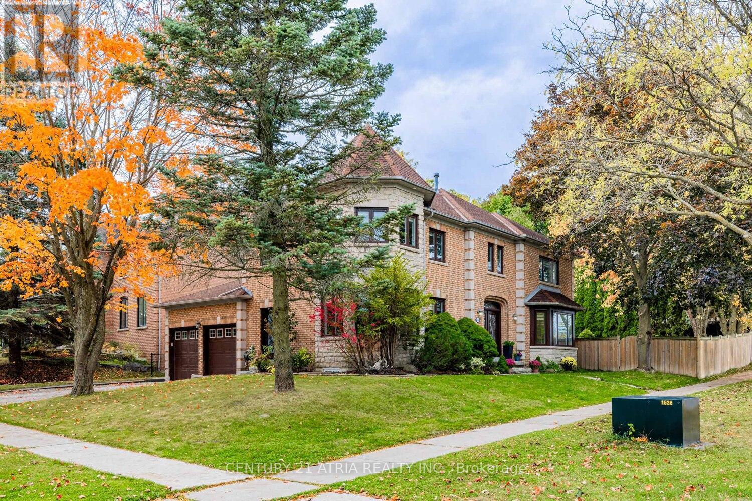 898 Stonehaven Avenue, Newmarket, Ontario  L3X 1K7 - Photo 3 - N12467122