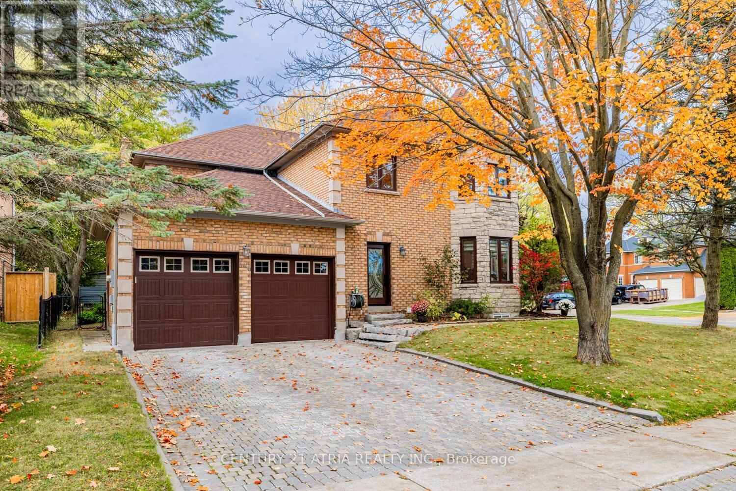 898 Stonehaven Avenue, Newmarket, Ontario  L3X 1K7 - Photo 4 - N12467122