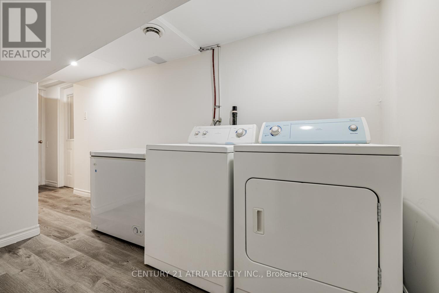 898 Stonehaven Avenue, Newmarket, Ontario  L3X 1K7 - Photo 43 - N12467122