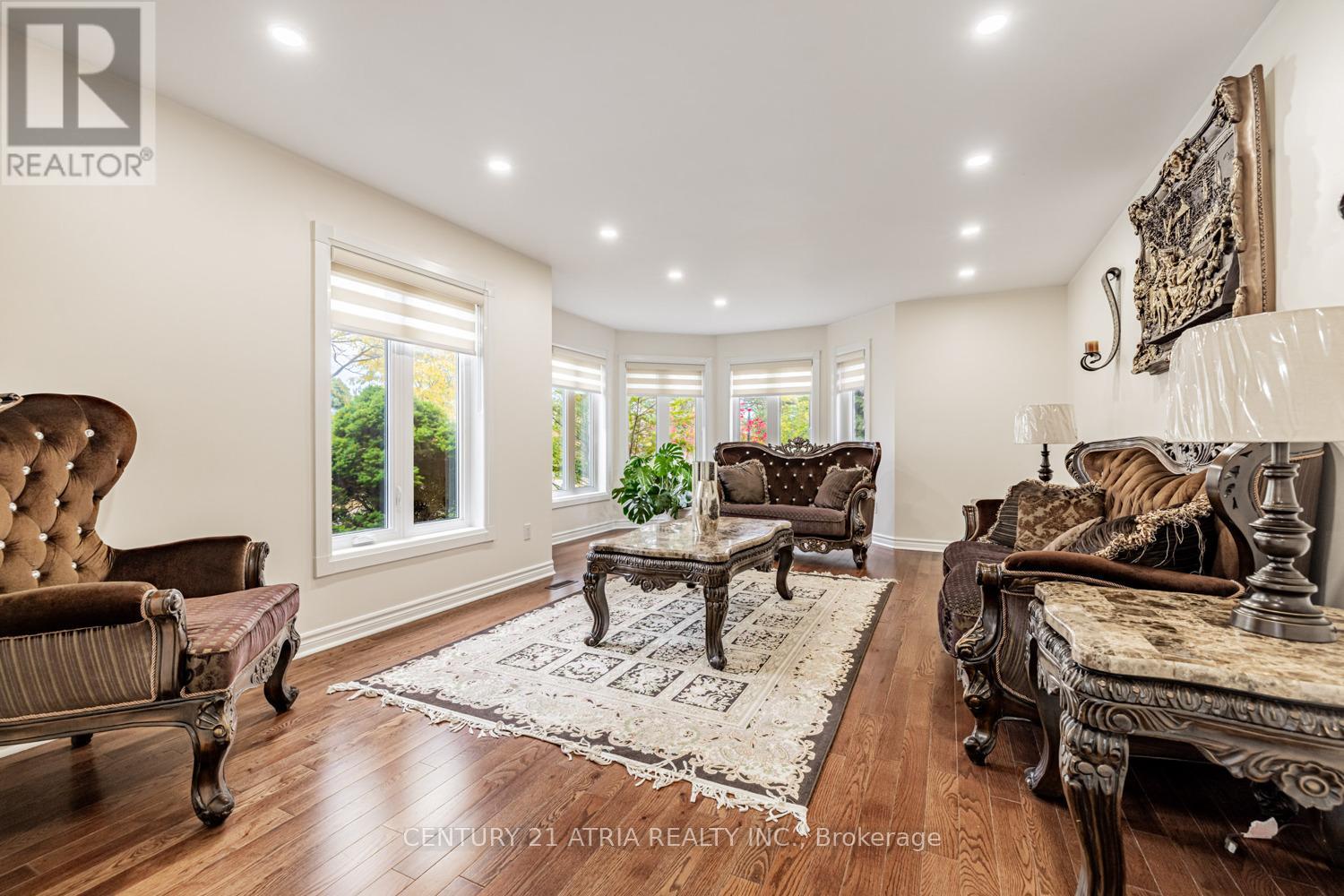 898 Stonehaven Avenue, Newmarket, Ontario  L3X 1K7 - Photo 8 - N12467122