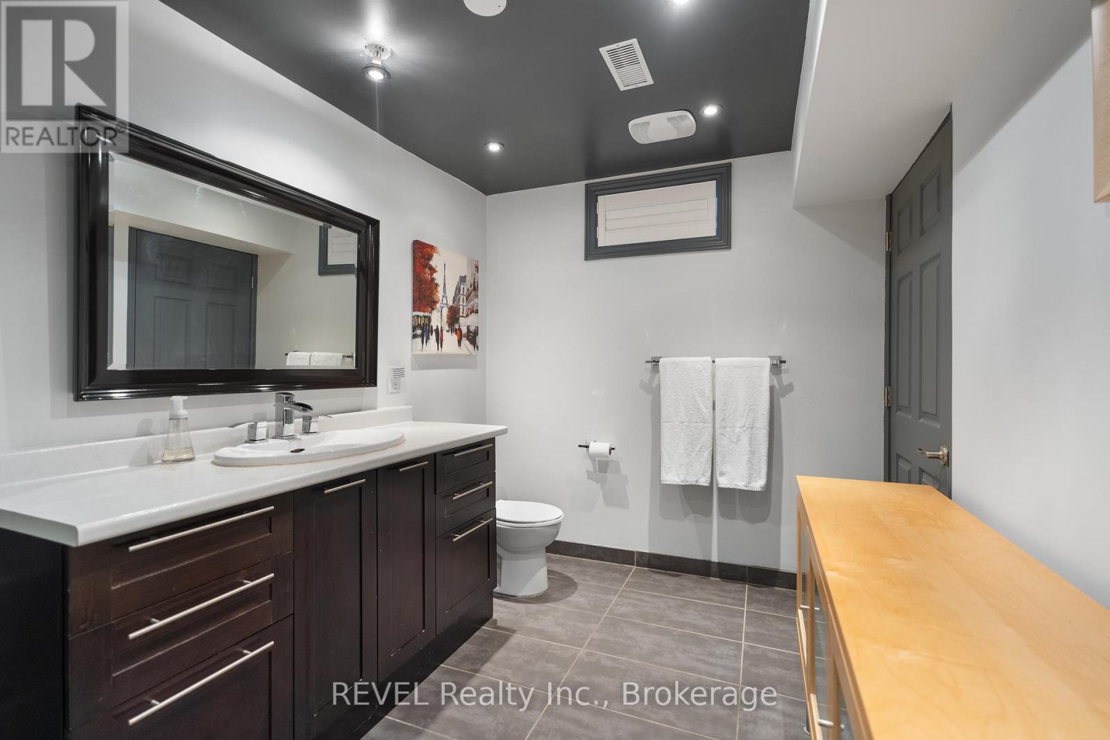 1 Spartan Court, St. Catharines, Ontario  L2N 7M5 - Photo 30 - X12450712