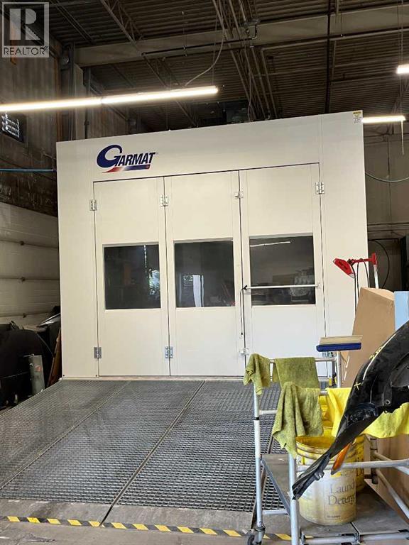 4261 23 Street Ne, Calgary, Alberta  T2E 6Y2 - Photo 3 - A2265099