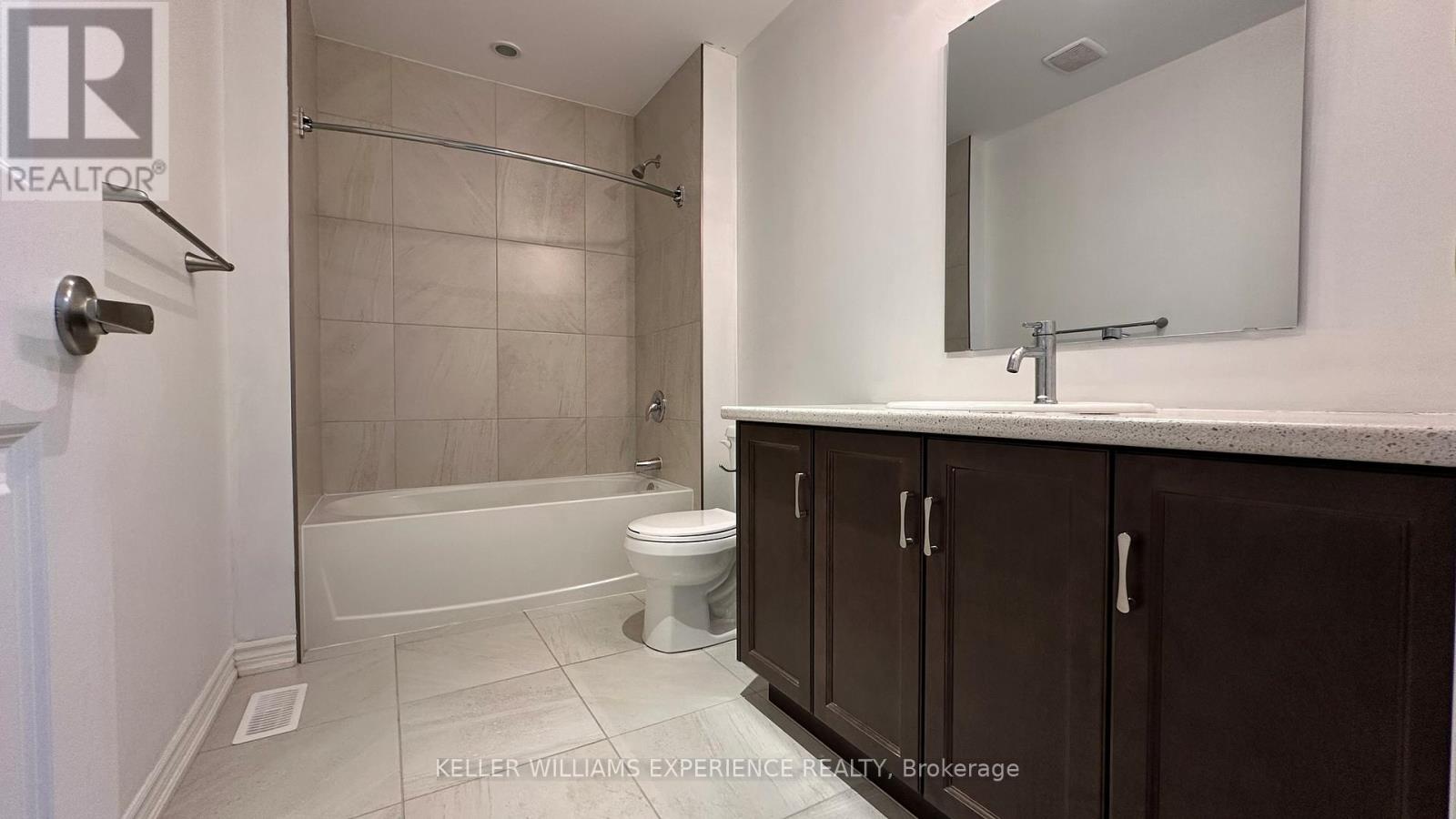 102 Addison Street, Blue Mountains, Ontario  N0H 1J0 - Photo 15 - X12467136