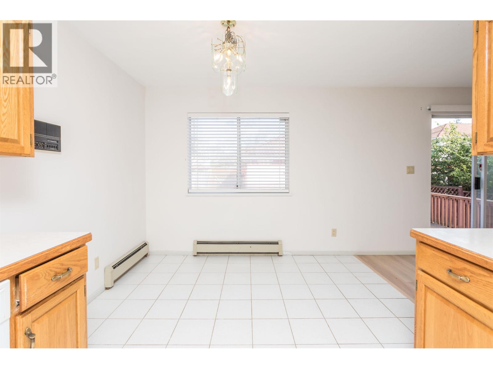 1255 W 64th Avenue, Vancouver, British Columbia  V6P 2M7 - Photo 9 - R3059190