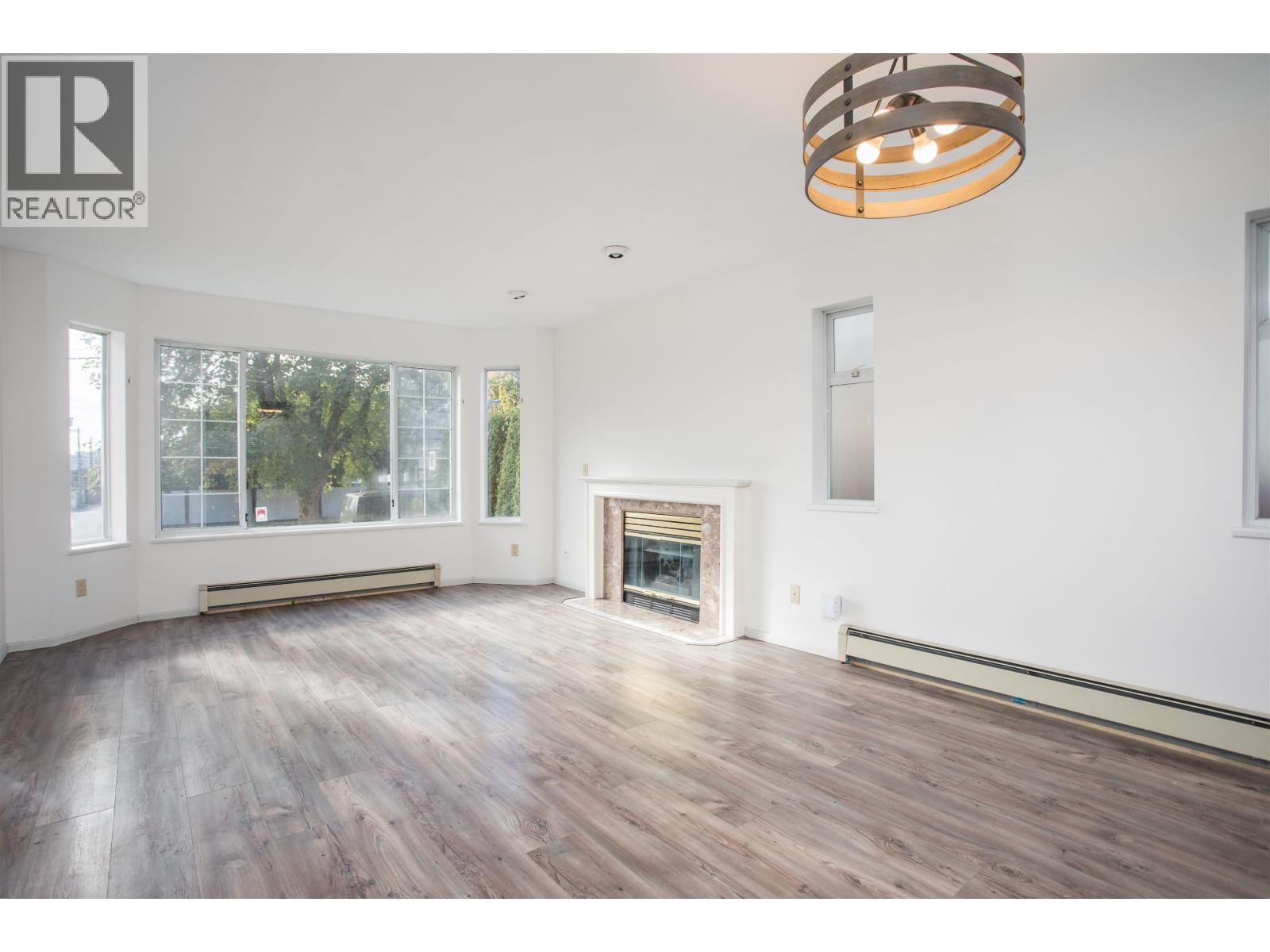 1255 W 64th Avenue, Vancouver, British Columbia  V6P 2M7 - Photo 3 - R3059190