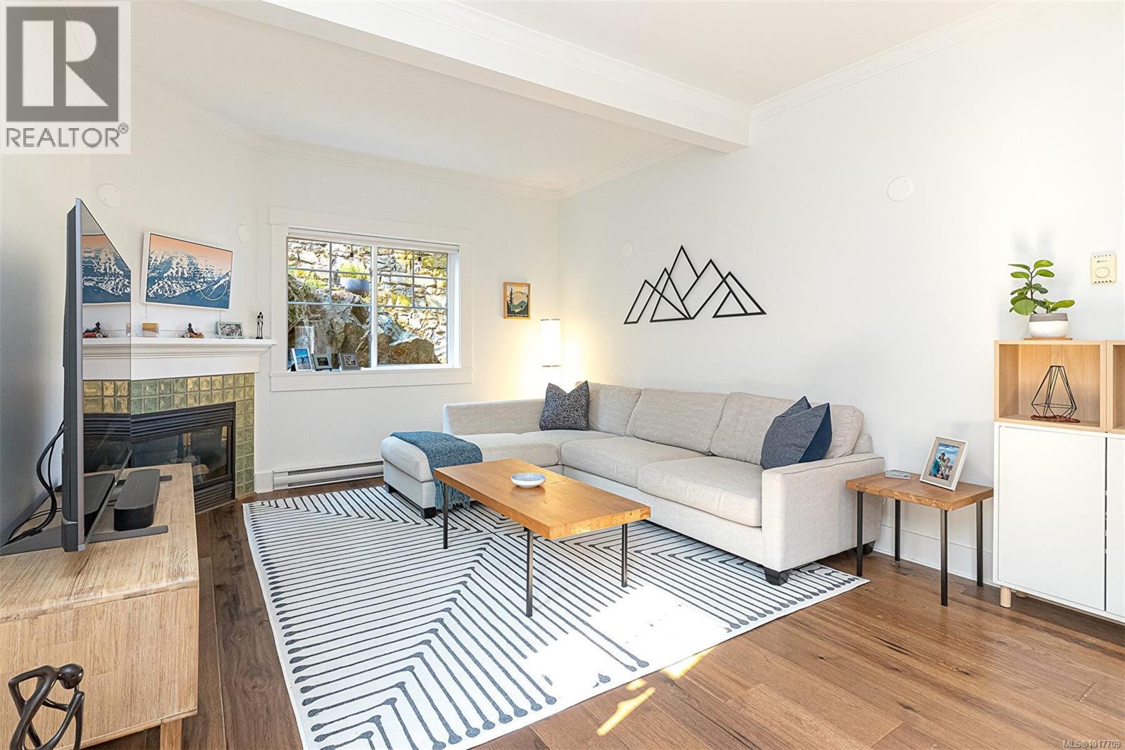 1 1002 Carberry Gdns, Victoria, British Columbia V8S 3R7 - Photo 14 - 1017709