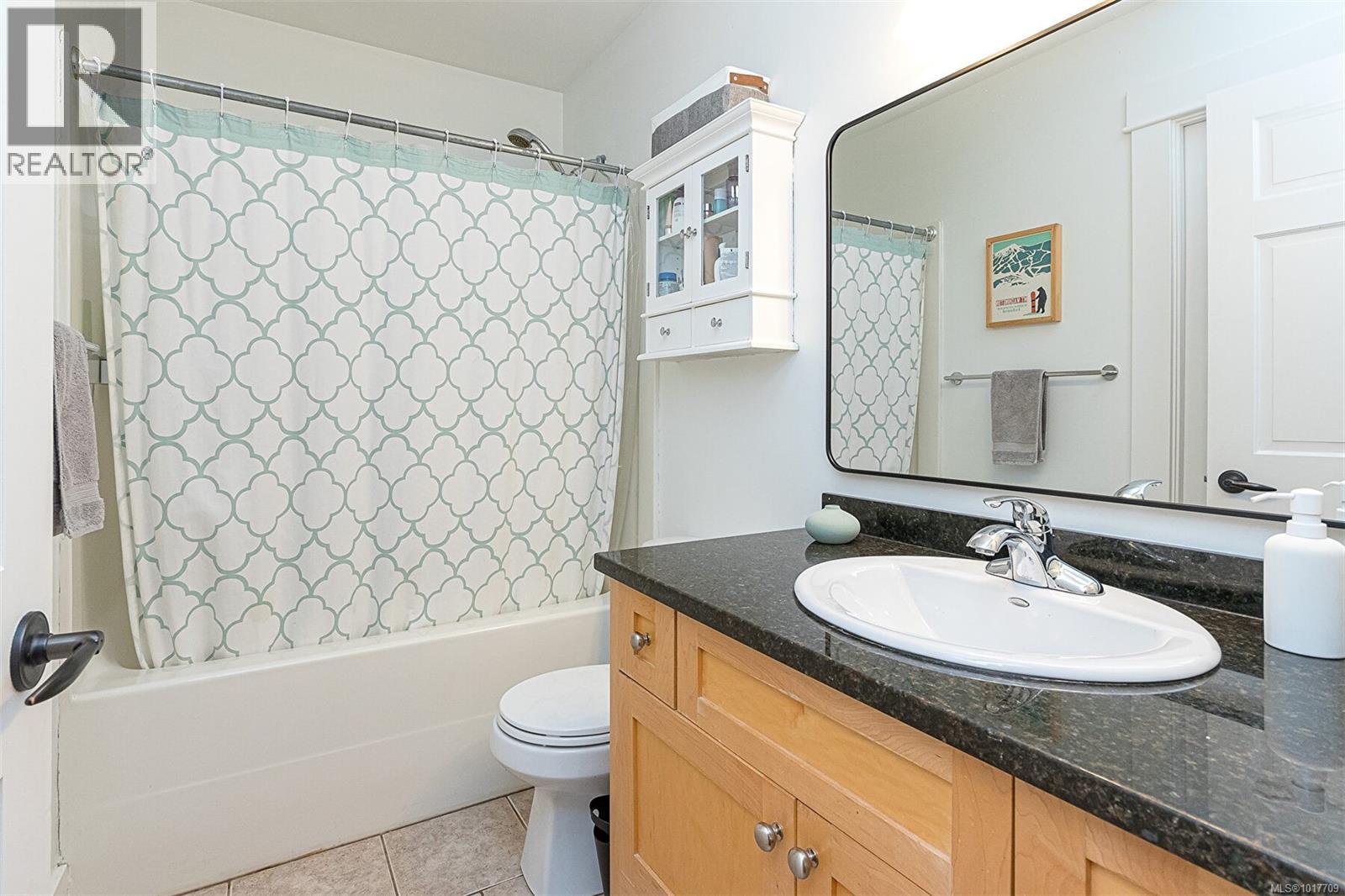 1 1002 Carberry Gdns, Victoria, British Columbia V8S 3R7 - Photo 30 - 1017709