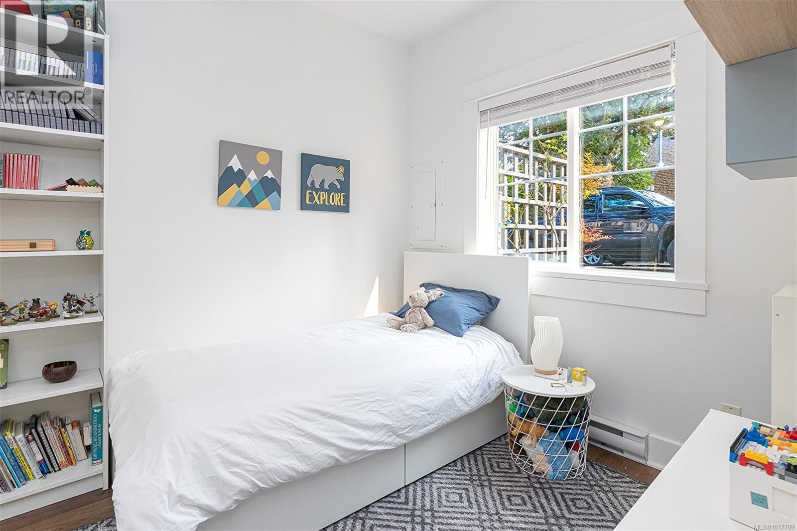 1 1002 Carberry Gdns, Victoria, British Columbia V8S 3R7 - Photo 31 - 1017709