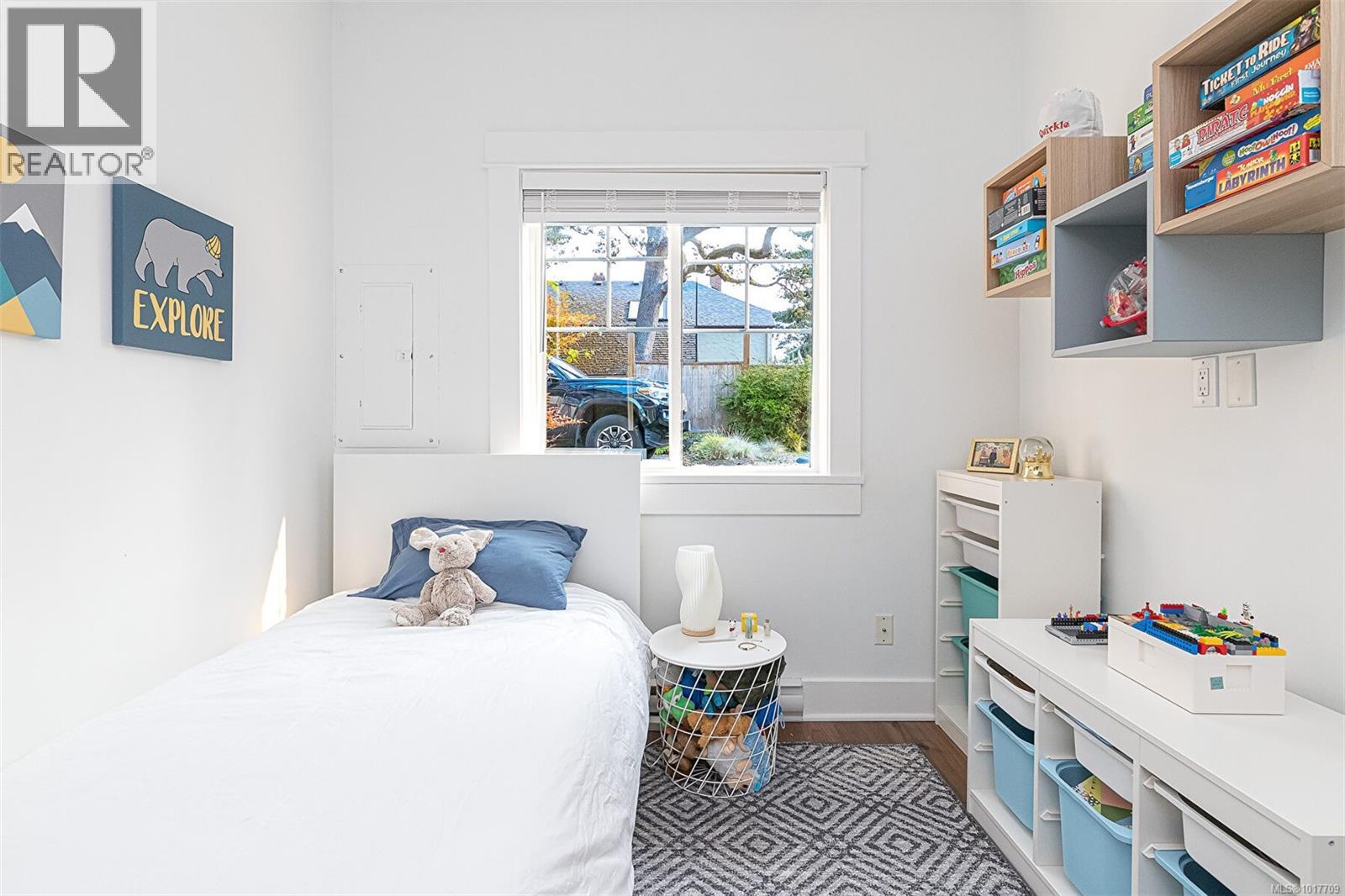 1 1002 Carberry Gdns, Victoria, British Columbia V8S 3R7 - Photo 32 - 1017709