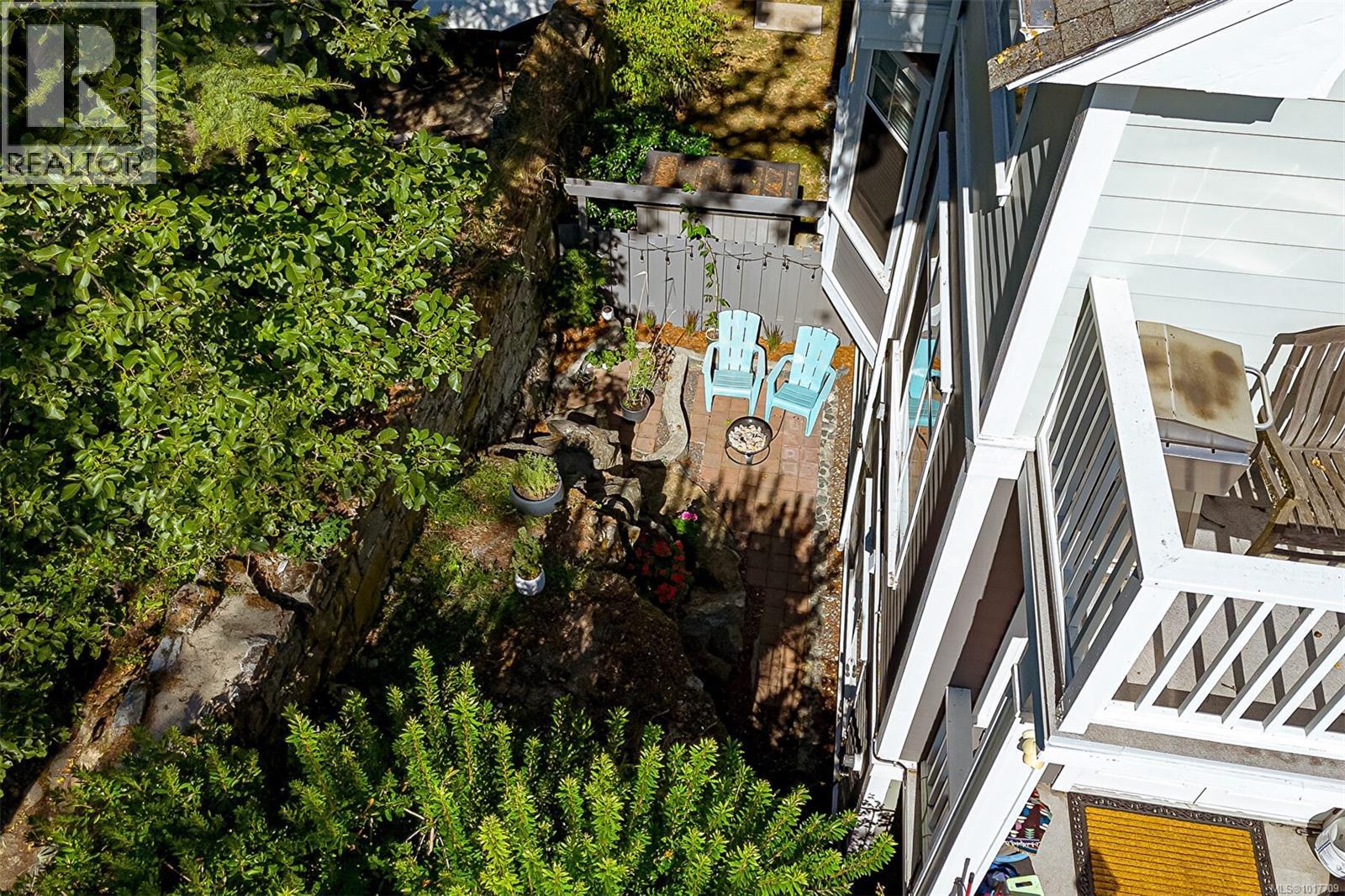 1 1002 Carberry Gdns, Victoria, British Columbia V8S 3R7 - Photo 40 - 1017709