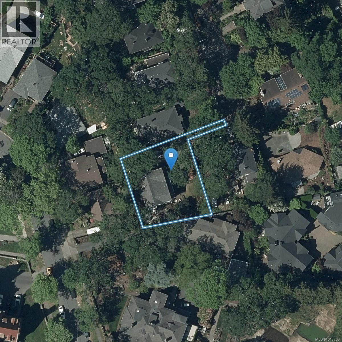 1 1002 Carberry Gdns, Victoria, British Columbia V8S 3R7 - Photo 48 - 1017709