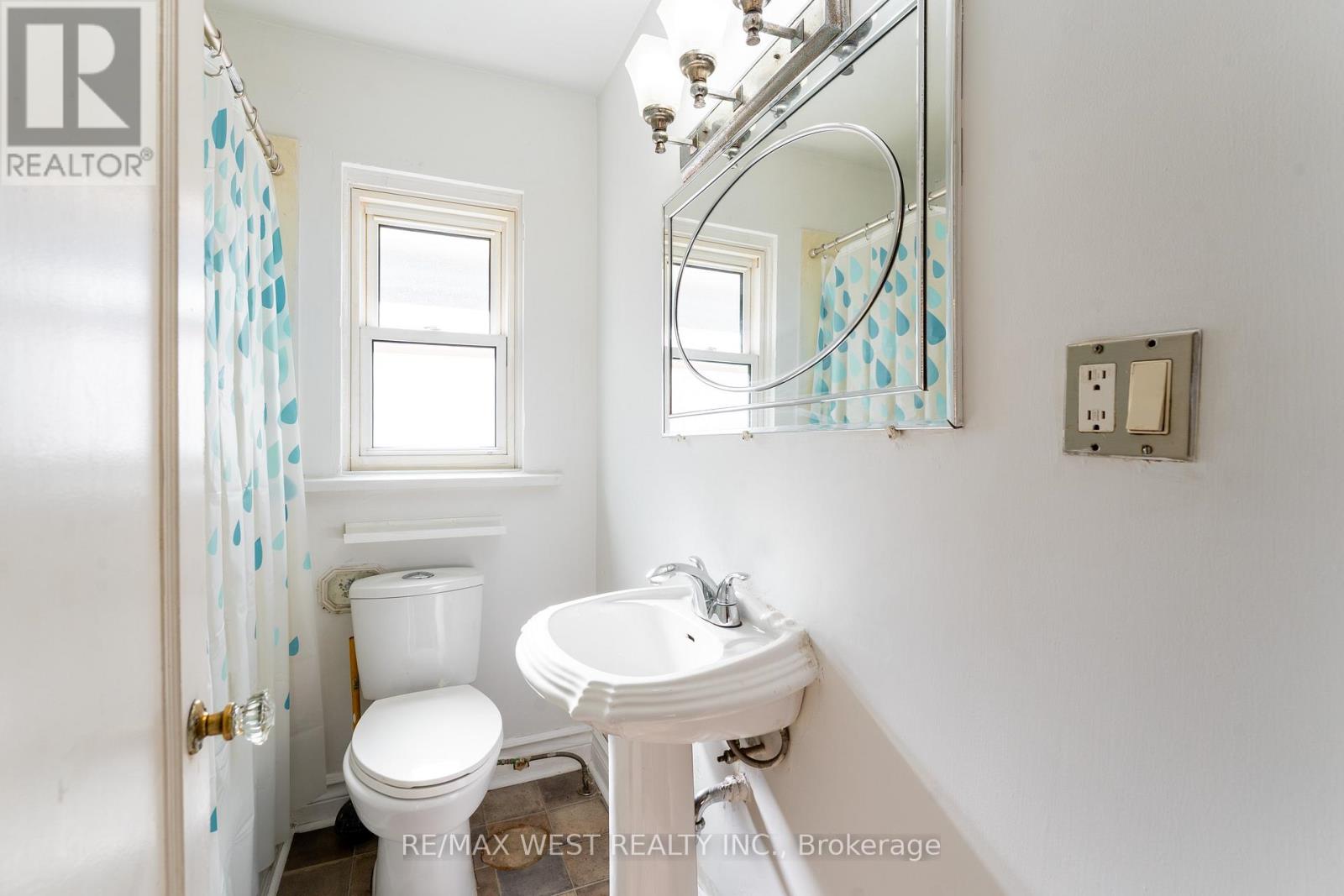 58 Burk Street, Oshawa, Ontario  L1J 4B9 - Photo 12 - E12467153