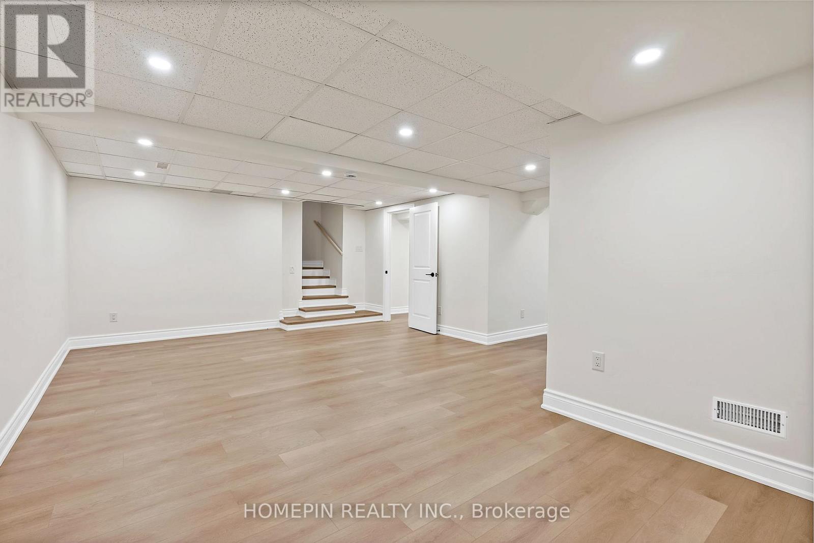 54 Elmartin Drive, Toronto, Ontario  M1W 3C5 - Photo 34 - E12467159