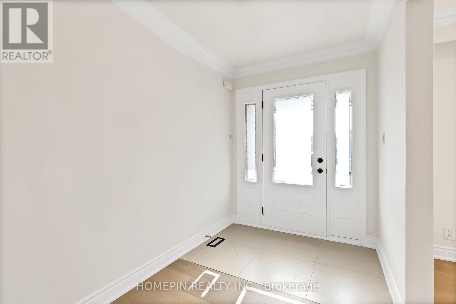 54 Elmartin Drive, Toronto, Ontario  M1W 3C5 - Photo 4 - E12467159