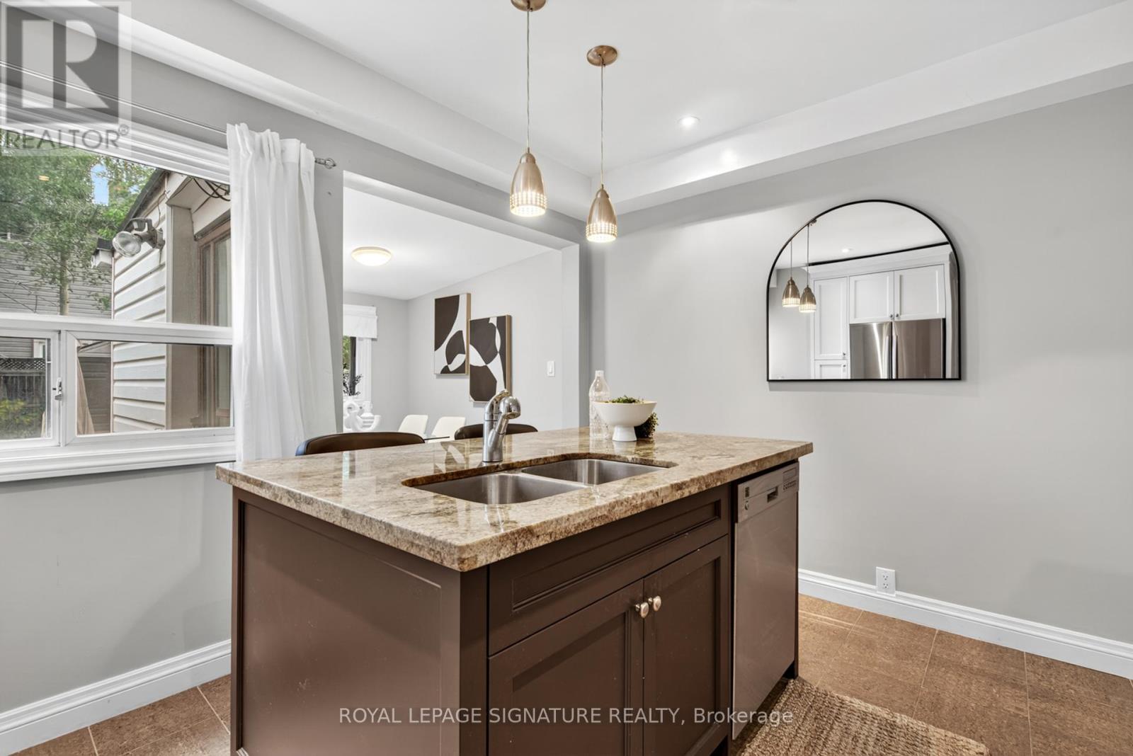 185 Donlands Avenue, Toronto, Ontario  M4J 3P9 - Photo 16 - E12467168