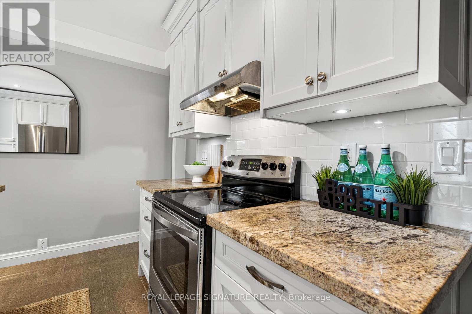 185 Donlands Avenue, Toronto, Ontario  M4J 3P9 - Photo 18 - E12467168