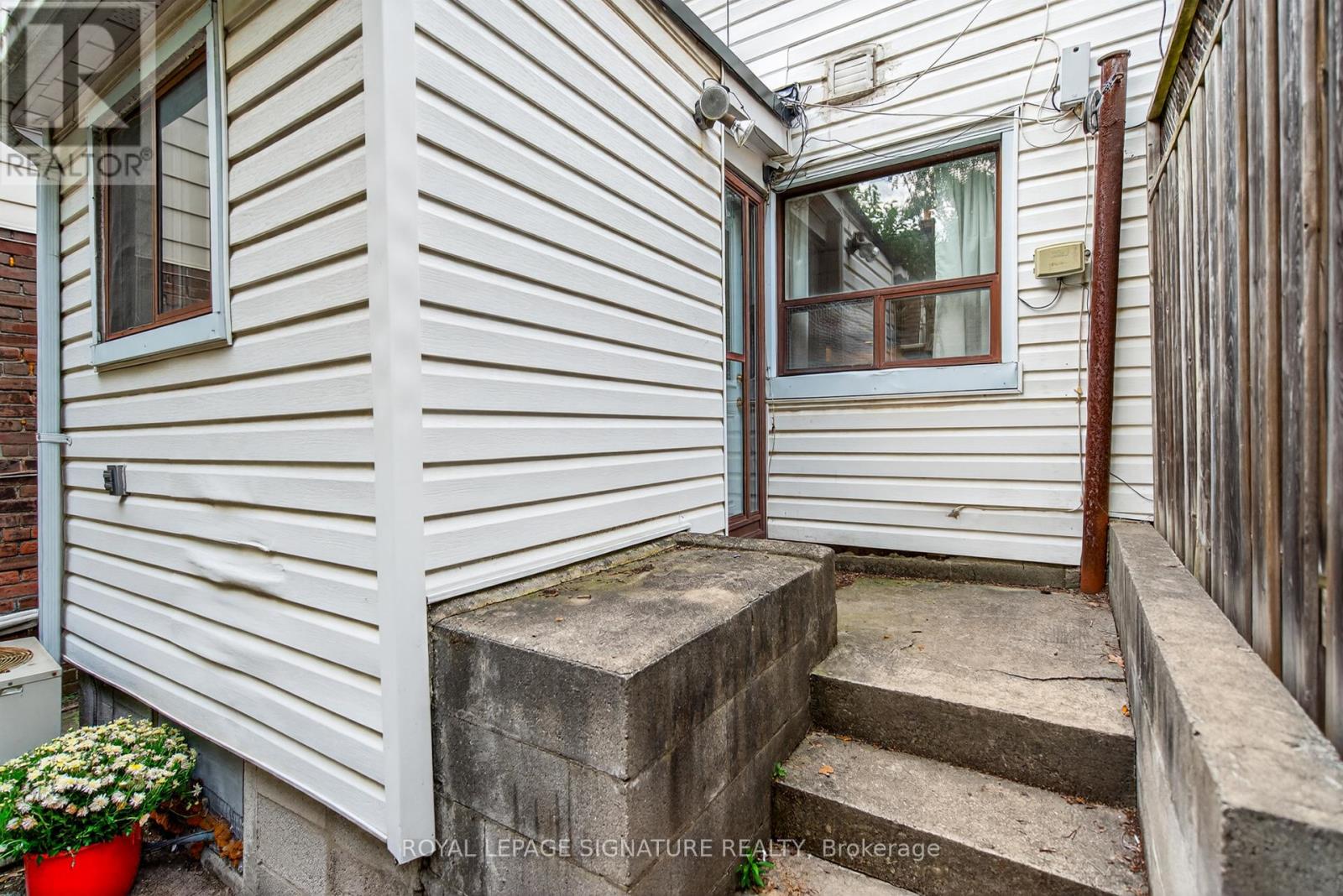 185 Donlands Avenue, Toronto, Ontario  M4J 3P9 - Photo 40 - E12467168