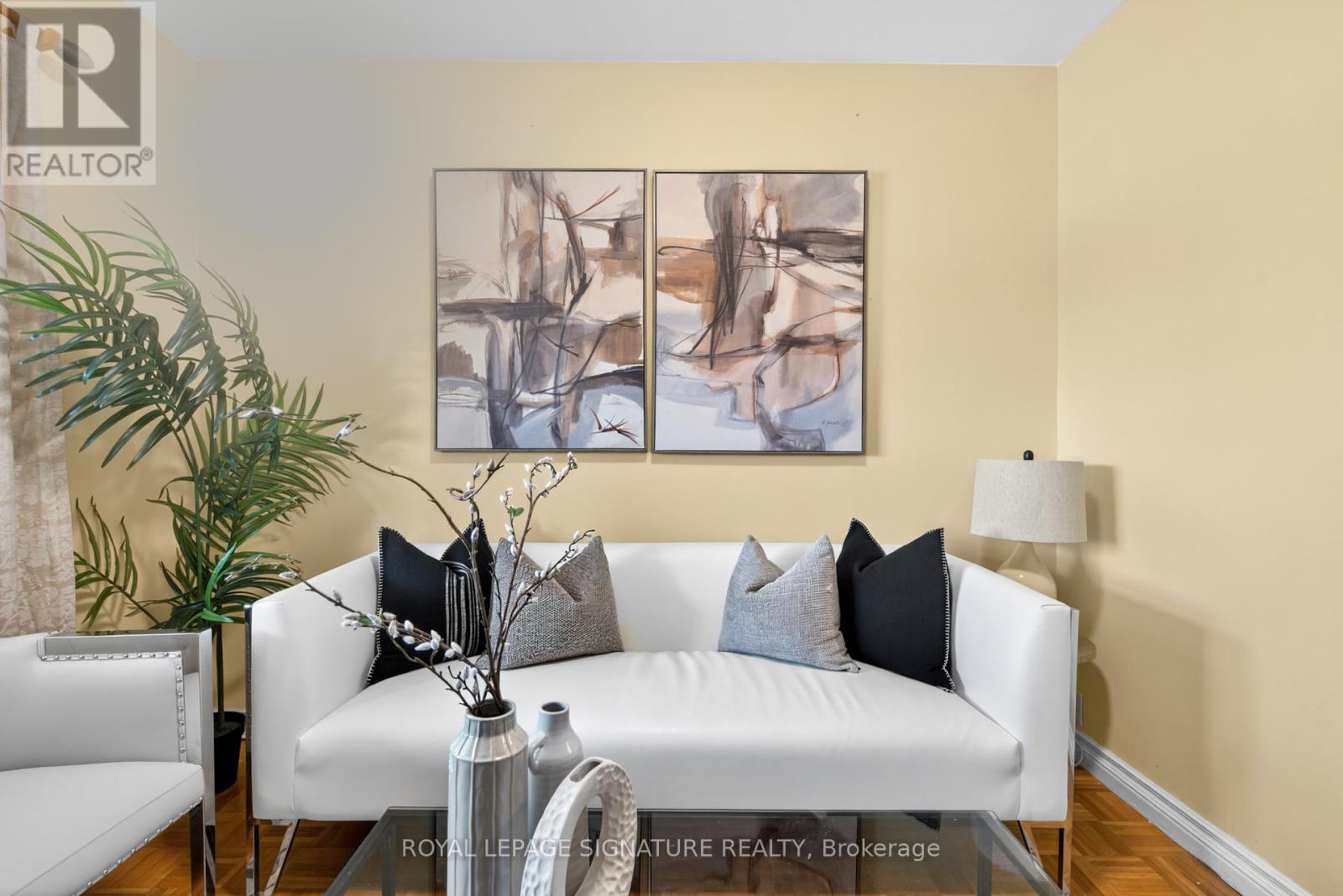 185 Donlands Avenue, Toronto, Ontario  M4J 3P9 - Photo 6 - E12467168
