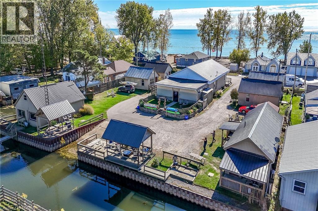 48-50 Erie Boulevard, Long Point, Ontario  N0E 1M0 - Photo 2 - 40778268
