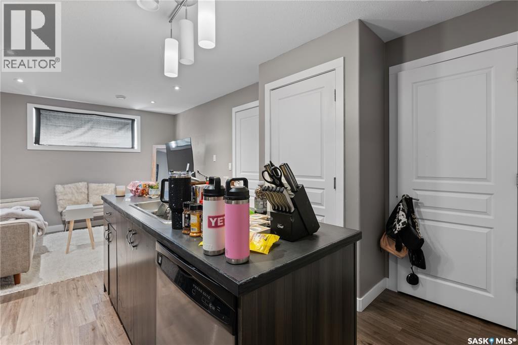 5214 Squires Road, Regina, Saskatchewan  S4W 0G8 - Photo 36 - SK021052