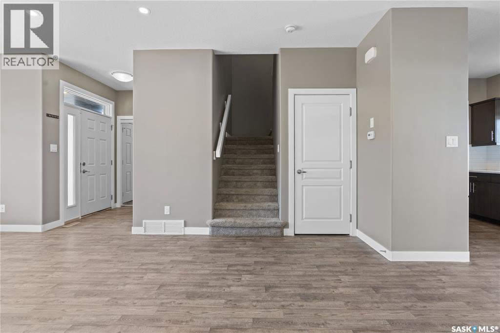 5214 Squires Road, Regina, Saskatchewan  S4W 0G8 - Photo 6 - SK021052
