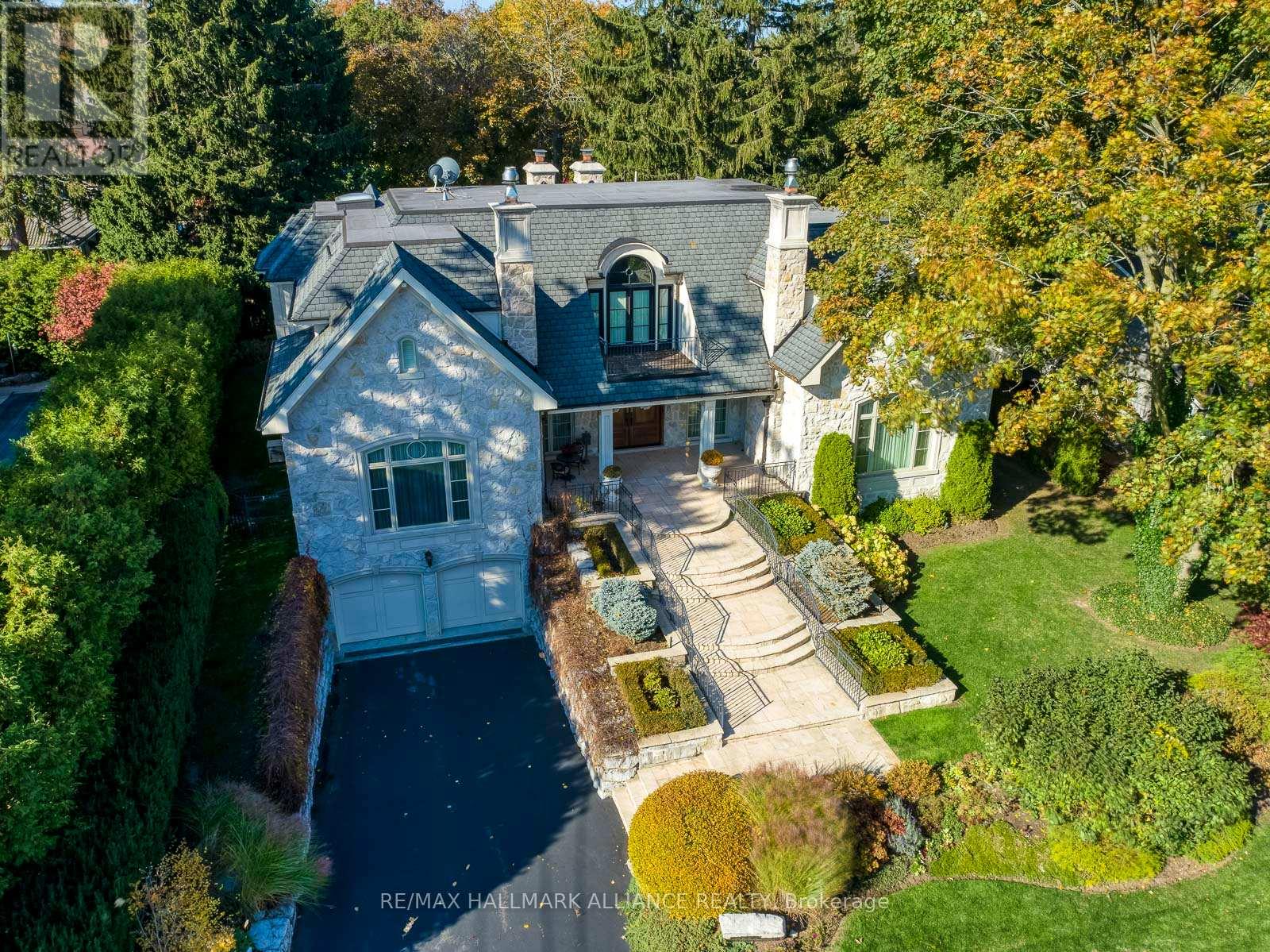 138 Dianne Avenue, Oakville, Ontario  L6J 4G9 - Photo 50 - W12465919