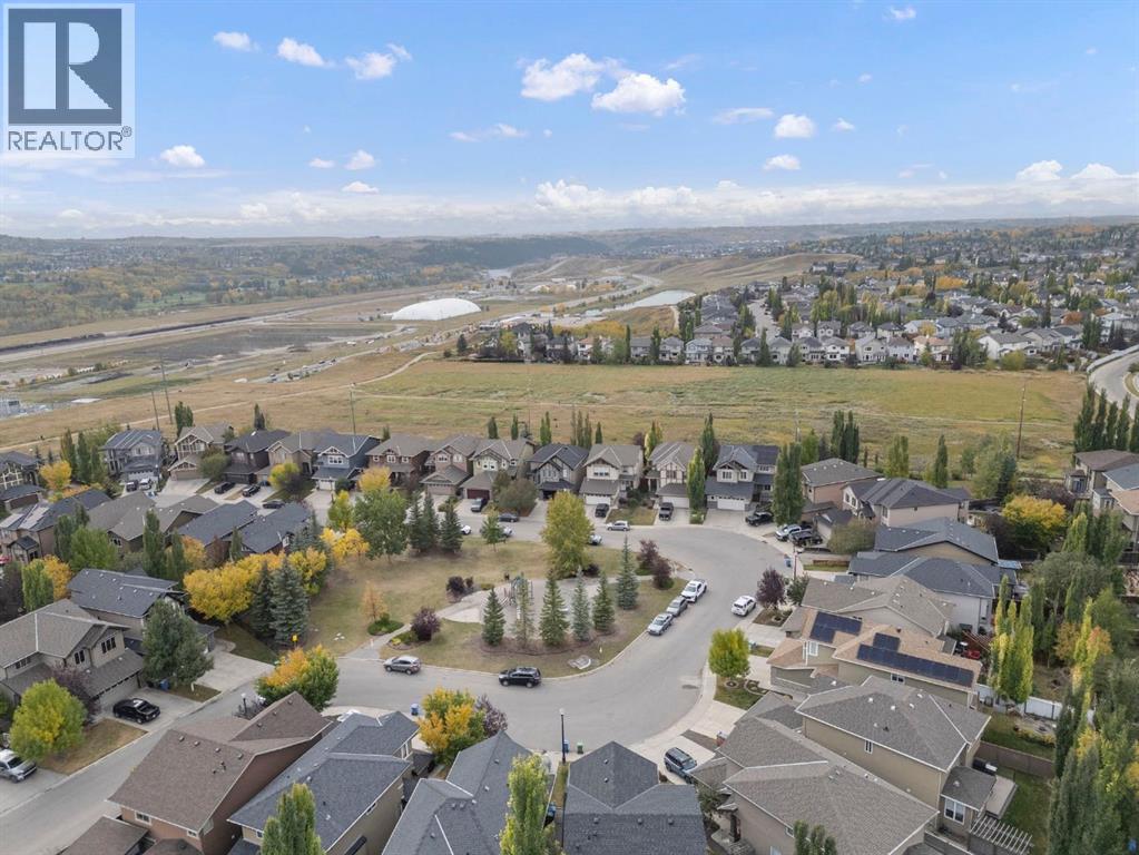 498 Tuscany Ravine Road Nw, Calgary, Alberta  T3L 3B1 - Photo 2 - A2264040