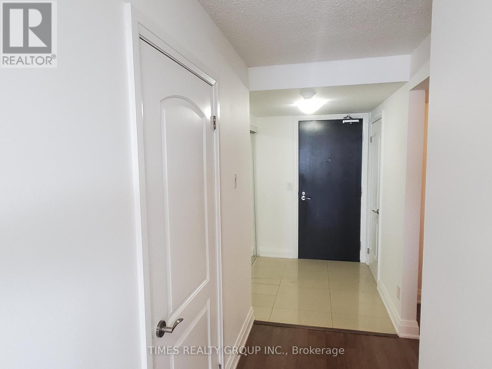 1410 - 30 North Park Road, Vaughan, Ontario  L4J 0G6 - Photo 5 - N12467147