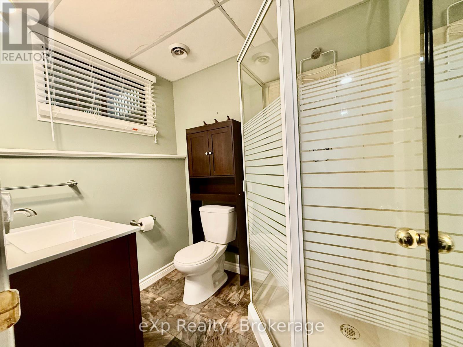 217 Thomas Street, Brockton, Ontario  N0G 2V0 - Photo 22 - X12464727