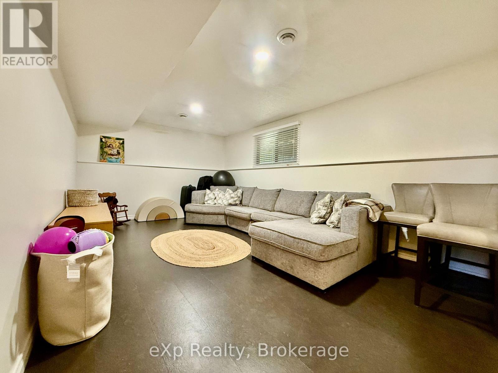 217 Thomas Street, Brockton, Ontario  N0G 2V0 - Photo 21 - X12464727