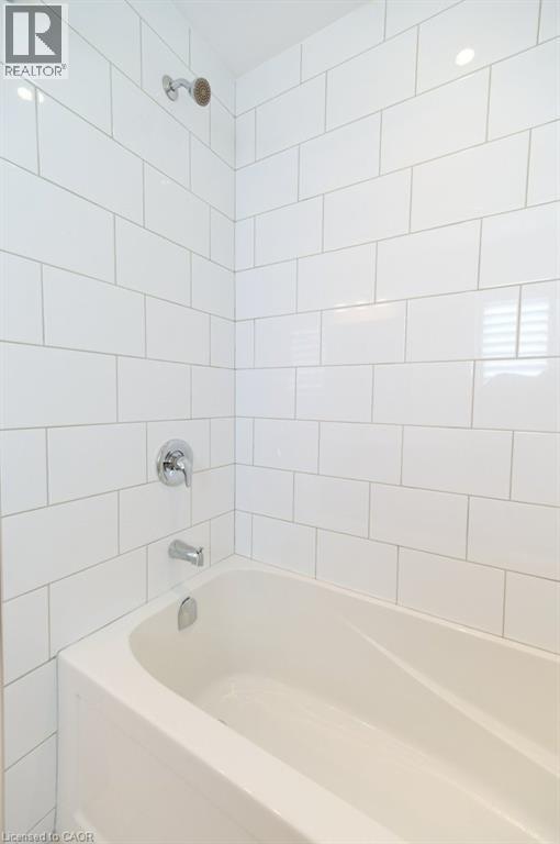 244 Otterbein Road, Kitchener, Ontario  N2B 0A7 - Photo 17 - 40779801
