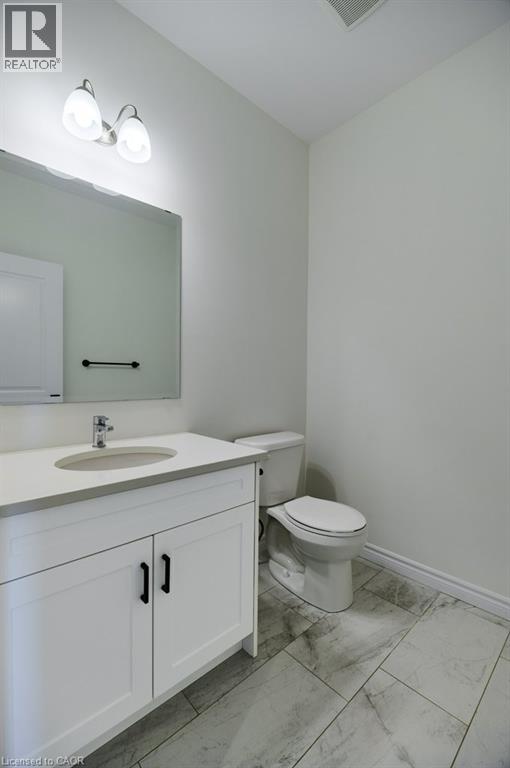 244 Otterbein Road, Kitchener, Ontario  N2B 0A7 - Photo 4 - 40779801